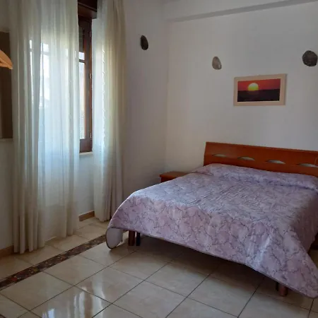 Pinna Gialla Couette-café